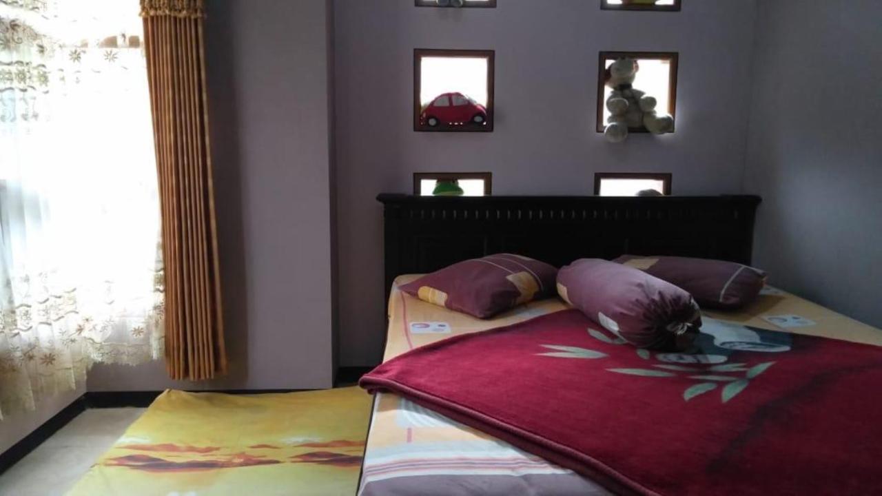 Villa Trijaya Batu  Bagian luar foto