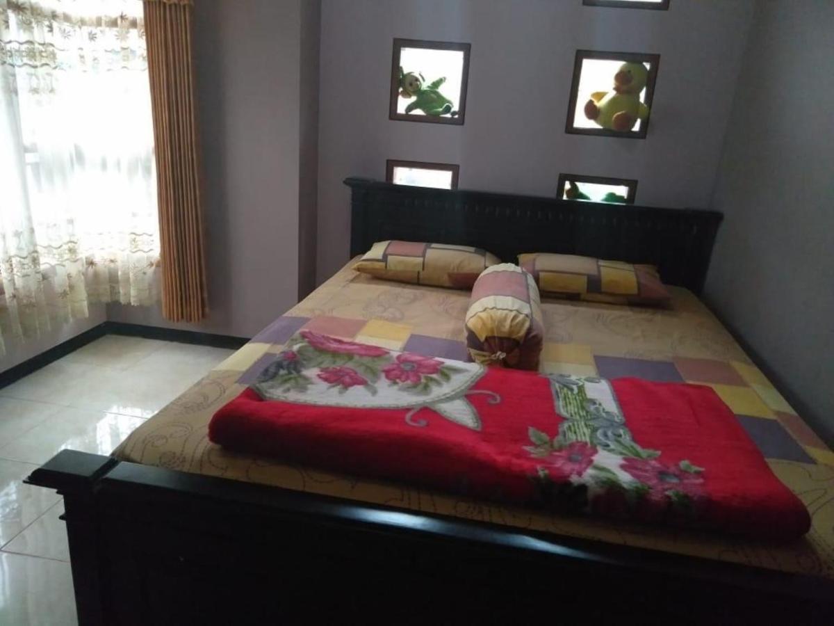 Villa Trijaya Batu  Bagian luar foto